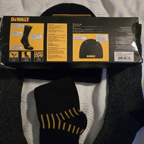 DeWALT Socks and Watch Cap Gift Box - 3 pairs NWT sealed - Picture 4 of 4